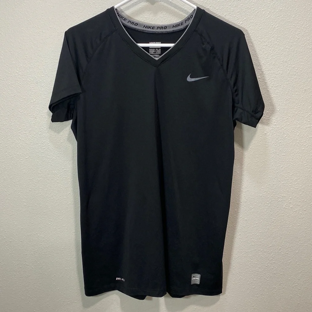 5‎ for $25 Nike pro Short sleeve top